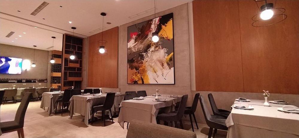 Boutique Hotel Whisky ティラナ エクステリア 写真